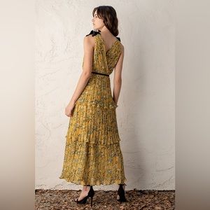 Lulu’s: Such Sophistication Yellow Floral Print Pleated Maxi Dress